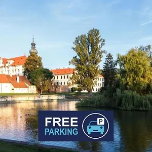 Adalbert Ecohotel 3*, Прага Чехия
